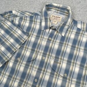 CC Filson Twin Lakes Sport Shirt Mens Small Blue White Moss Plaid Vented Fishing